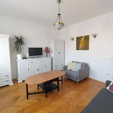 Jovanova Apartment *